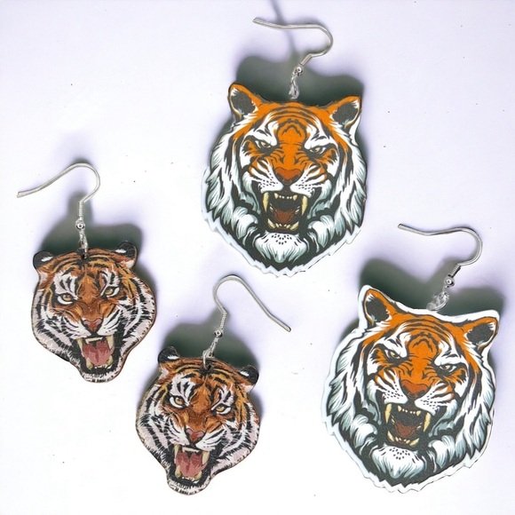Roar with Style: NWT Tiger Earrings – Bold Animal Jewelry for Fashionistas! - Picture 2 of 5